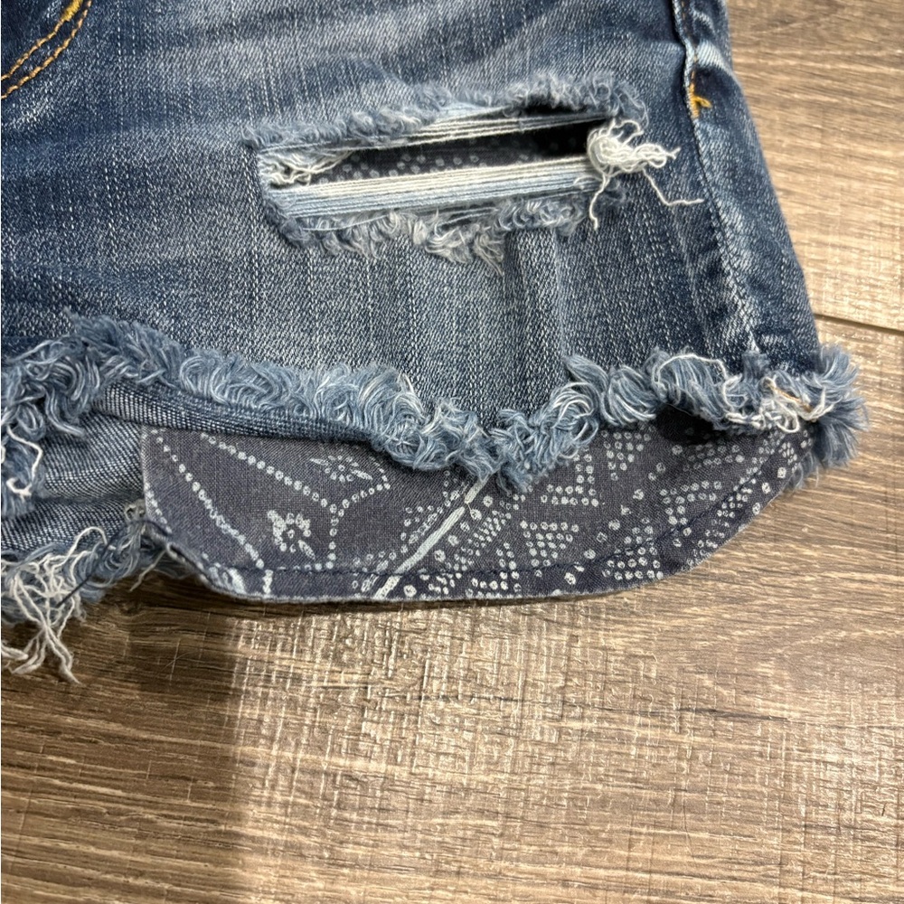 American Eagle Outfitters Blue Distressed Jean Shorts - Picture 2 of 5